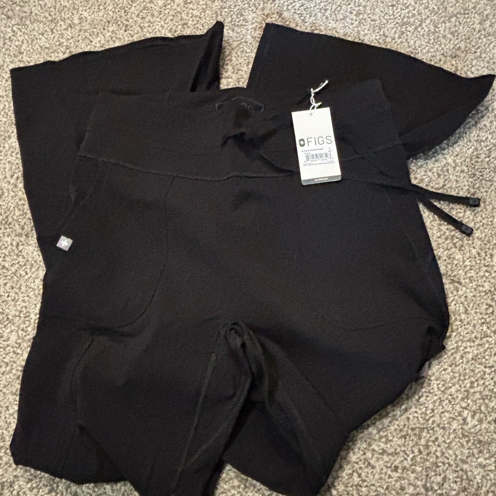 Figs Suville flared  leg scrub leggings